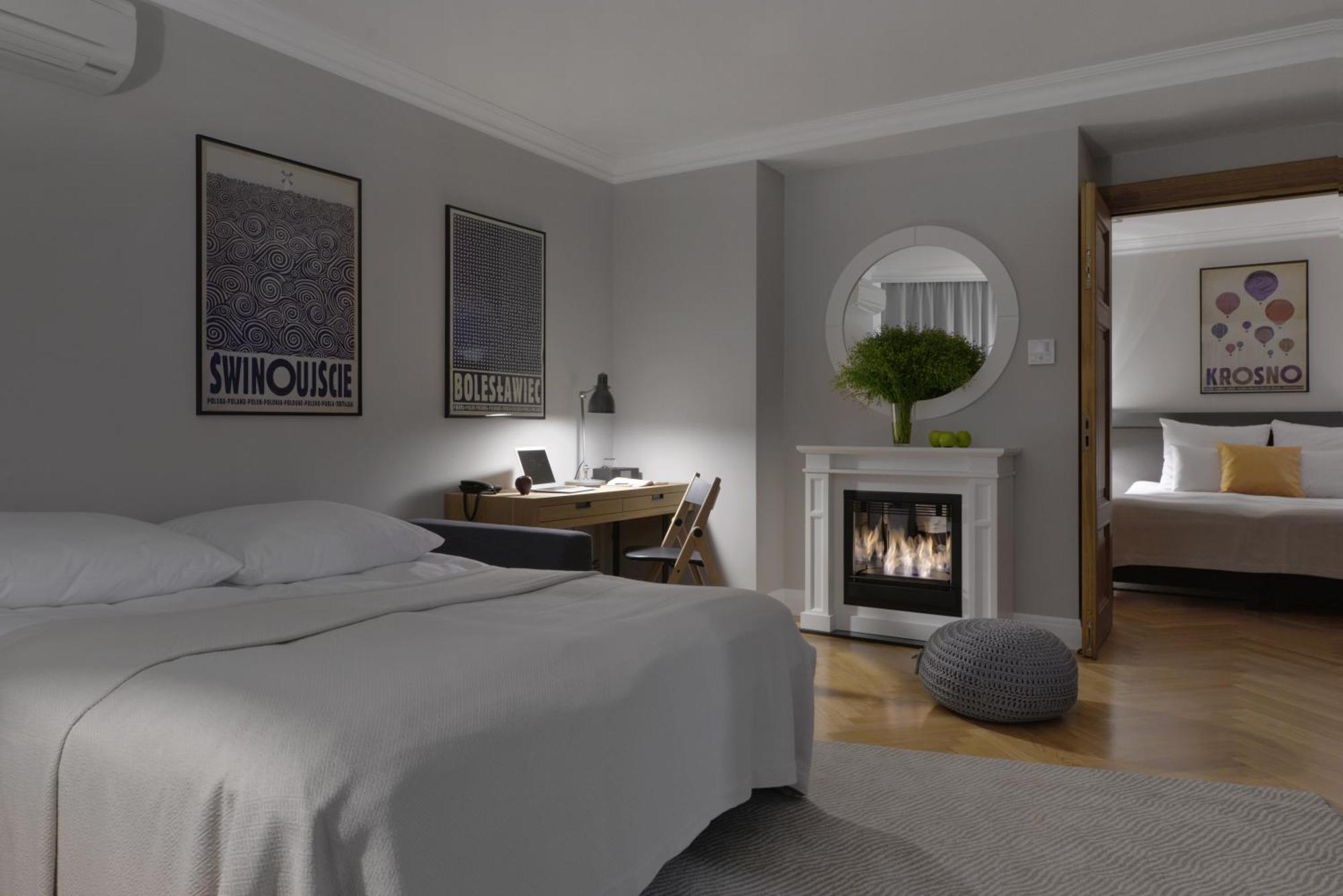 One-Bedroom Apartment Fireplace
