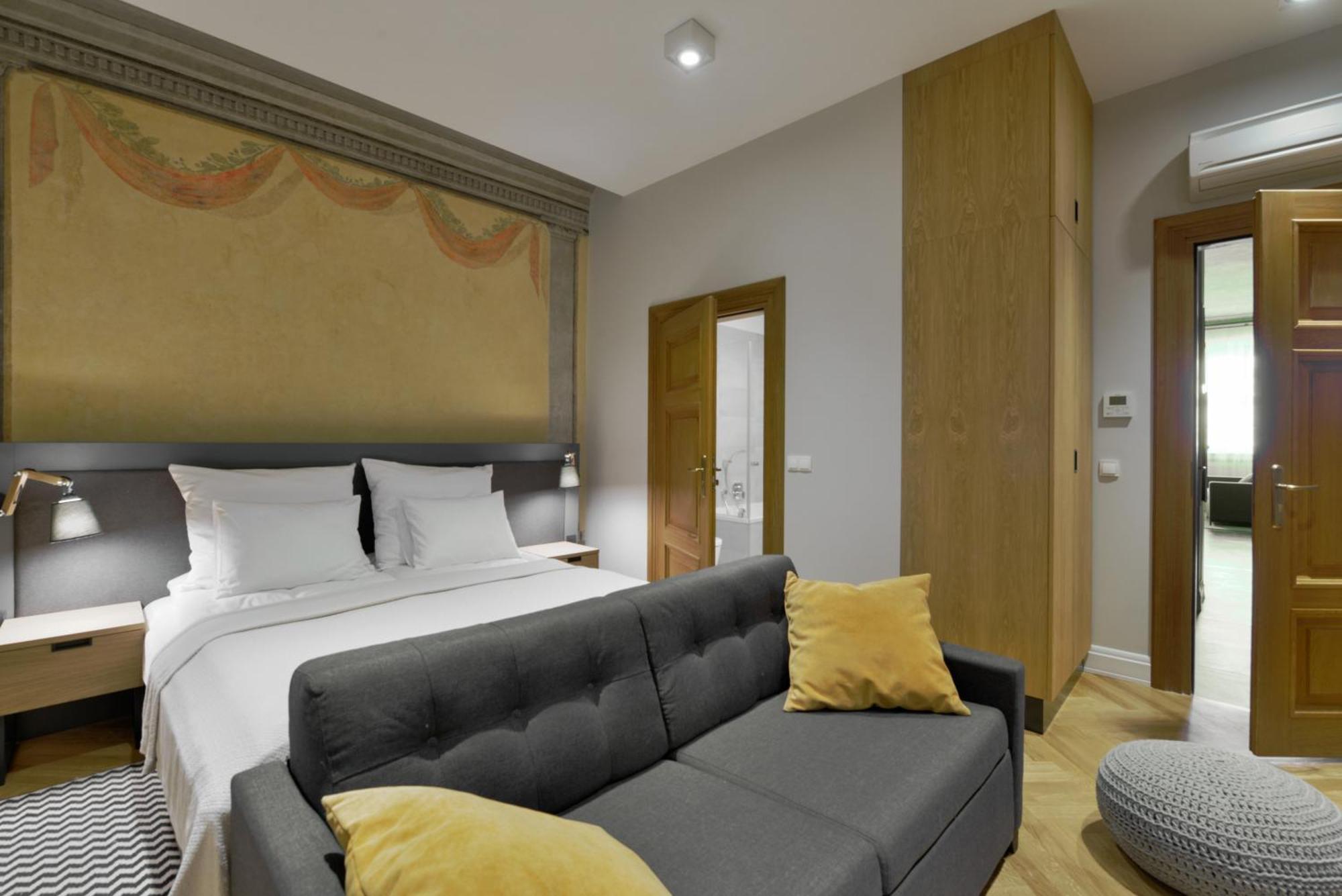 One-Bedroom Apartment Fireplace