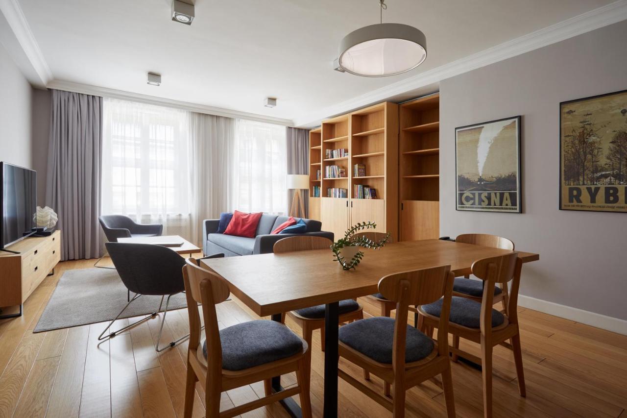 One-Bedroom Apartment Fireplace